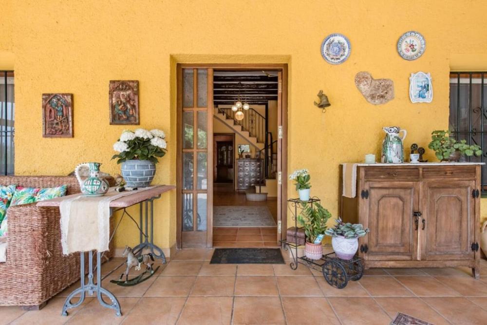 Masia Castellvi B&B Vinyols i Els Arcs Bagian luar foto