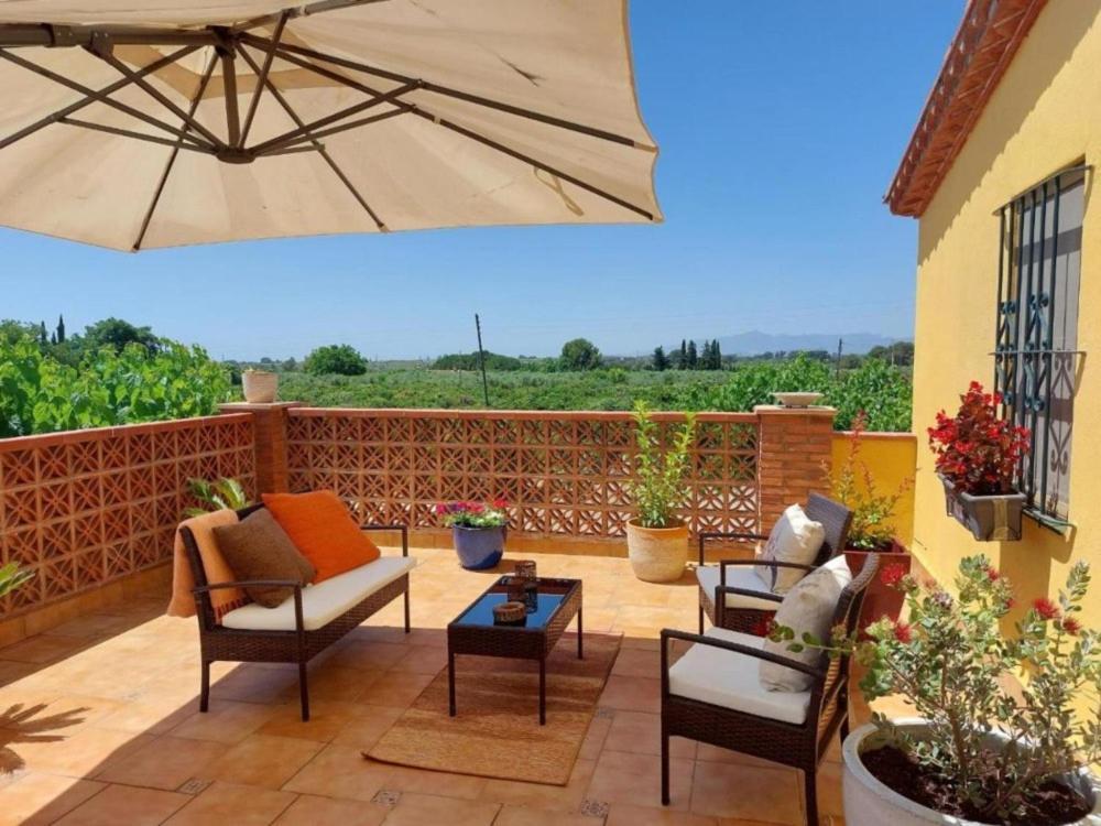 Masia Castellvi B&B Vinyols i Els Arcs Bagian luar foto